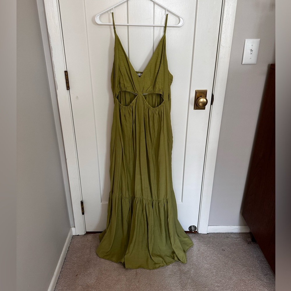 Abercrombie Cutout Maxi Dress- XLP